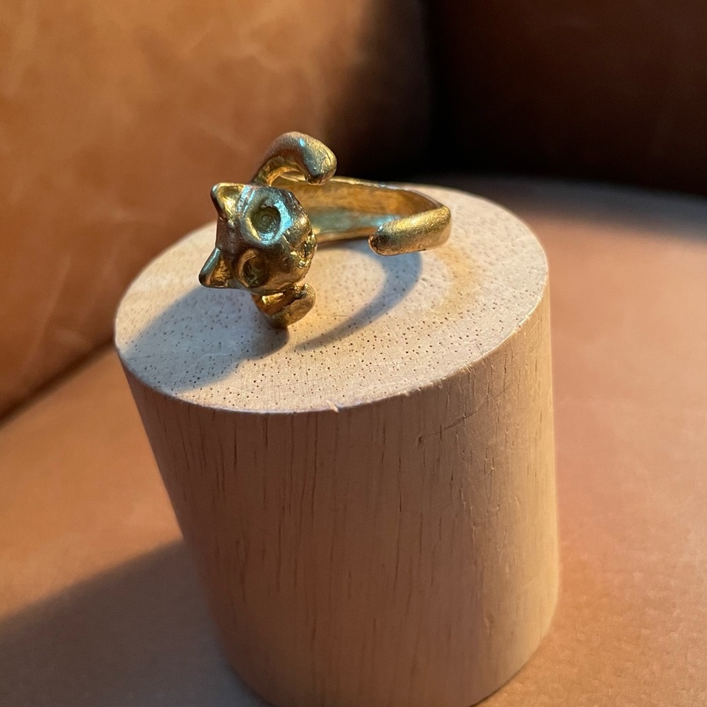 Vintage Gold Cat Ring